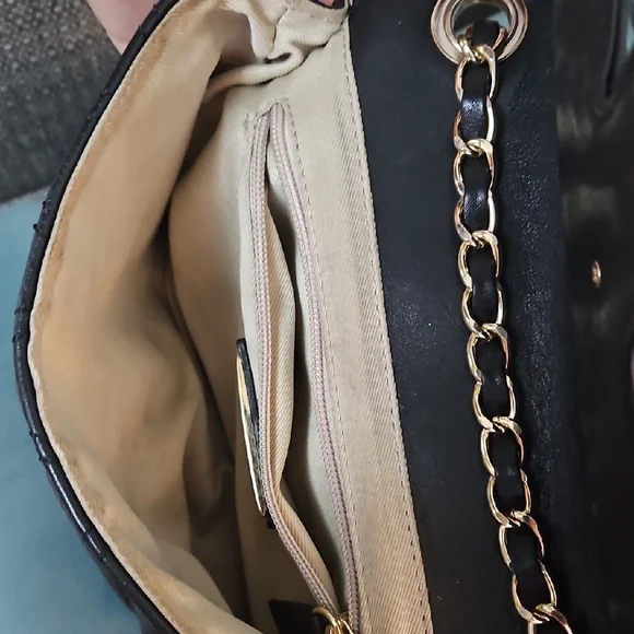 Valentino Black Leather Crossbody Bag with Gold Chain - Picture 2 of 3